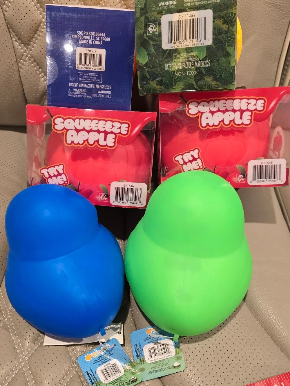 1 Squishy- Duck, Cheese, Apple OR Pineapple, Price Is For 1 Squishy